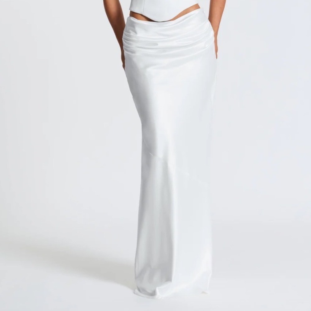Baby Boo Fashion Bernadette Maxi Skirt Ivory XS Slit Satin Cowl Waist
New W/ Tag